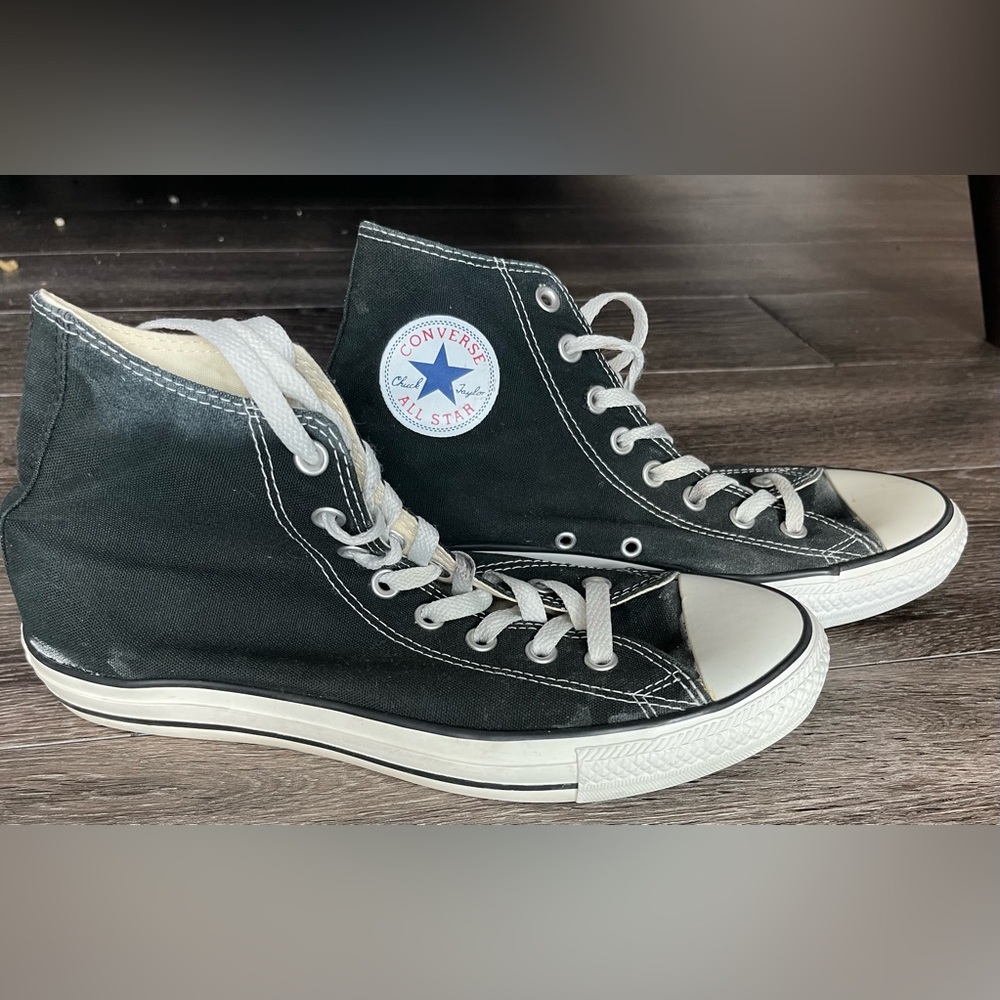 Black & White Chuck Taylor All Stars 9M